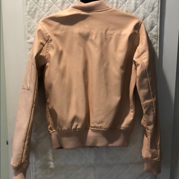 jacket - Picture 7 of 7